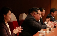 Ông Kim Jong Un hào hứng xem dàn sao Hàn trình diễn