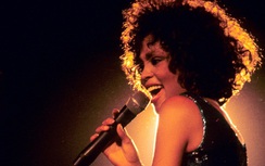 Phim tài liệu chứng minh Whitney Houston từng bị lạm dụng tình dục