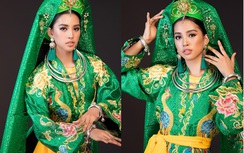 Hoa hậu Tiểu Vy múa chầu văn tại Miss World 2018