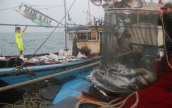 Phản đối Trung Quốc đơn phương cấm đánh bắt cá trên biển Đông