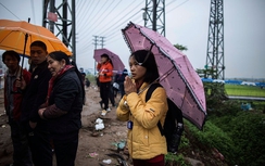 Trung Quốc: 3 ngày mới cứu được nạn nhân đầu tiên vụ lở rác