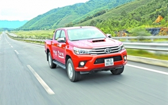 Toyota Hilux 2015 - yêu từ cái nhìn đầu tiên