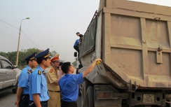 Thanh tra giao thông Bắc Giang quyết liệt kiểm soát tải trọng xe