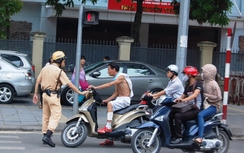 Đồng loạt xử lý thanh niên ngổ ngáo vi phạm giao thông