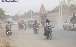 Nhà thầu Trung Quốc “báo hại” đường sá Campuchia
