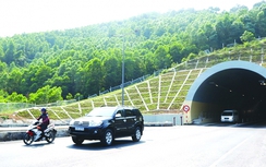 Sớm mở rộng hầm Phước Tượng - Phú Gia lên 4 làn xe