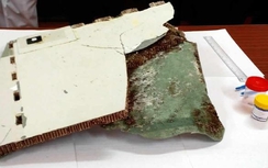 Phát hiện thêm ba mảnh vỡ của máy bay MH370