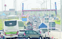 Indonesia đau đầu vì ùn tắc tại trạm thu phí