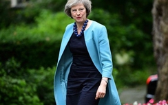 Nữ Thủ tướng "lèo lái" Anh quốc đi qua bão Brexit