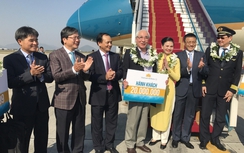 Vietnam Airlines đón khách thứ 20 triệu, VATM điều hành chuyến bay 700 nghìn