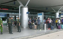 An ninh hàng không thắt chặt ngày ông Trump ra Hà Nội