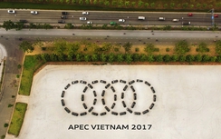 Xem video Audi xếp xe chào mừng APEC 2017
