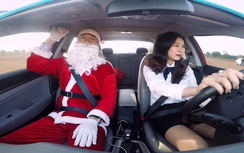 Video: Hot girl bán hàng của Hyundai gây sốt với màn drift Elantra