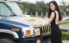 Ngắm người mẫu nóng bỏng đeo Apple Watch mạ vàng ở Việt Nam