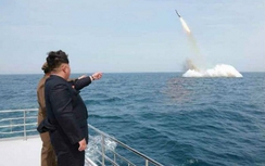 Triều Tiên tăng giám sát biên giới, phóng tên lửa tầm trung