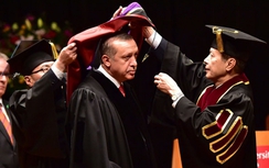 Báo Đức: Tổng thống Thổ Nhĩ Kỳ xài bằng giả?