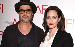 Angelina Jolie - Brad Pitt xung đột vì tranh chấp quyền nuôi con