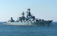 Video: Tuần dương hạm Moskva Nga khoe vũ khí "khủng" ven biển Latakia