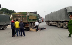 Hà Nội: Va chạm xe tải, 2 nữ sinh chết thảm