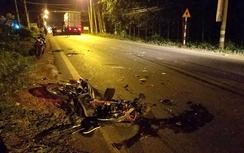 Tai nạn liên hoàn, 5 người bị hất văng xuống đường trong đêm