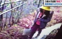 Video ghi cảnh người đàn ông lạ đi theo bé Nhật Linh