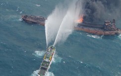 Tàu chở dầu Iran trôi dạt vào vùng biển Nhật, 14 tàu cứu hộ