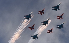 Máy bay Nga "gầm rú" bầu trời Quảng trường Đỏ trong lễ duyệt binh