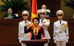 Nữ Chủ tịch đầu tiên của Quốc hội tuyên thệ nhậm chức