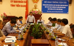 Tiền Giang: Xe phù hiệu giả vẫn ngang nhiên chạy