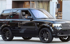 David Beckham lượn phố cùng con trai bằng Range Rover đen tuyền