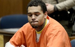 Ca sỹ Chris Brown lại bị tuyên án một năm tù vì tội hành hung