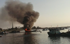 Tàu cá cháy dữ dội tại Hoàng Sa, 16 ngư dân được cứu sống