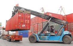 Hải Phòng loạn giá xếp dỡ container