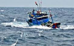 Tin mới: Vừa tìm được 10 người trên tàu cá mất tích