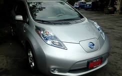 Nissan Leaf chạy điện đầu tiên đến Việt Nam