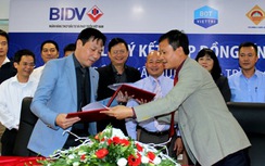 Ký hợp đồng tín dụng hơn 1.350 tỷ đồng BOT cầu Việt Trì