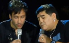 Hậu nghi án đánh bạn gái, Maradona khoe giọng hát