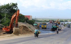 QL1 qua Khánh Hòa: Sau mưa bão là thi công, không lơ là ATGT