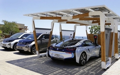 BMW xây dựng trạm đỗ xe tự sạc điện
