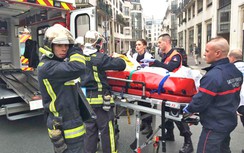 Bắt 8 người liên quan vụ xả súng tòa báo Pháp
