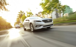 Hyundai giảm giá xe Sonata tại Việt Nam