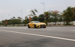 Mercedes-Benz mang siêu xe ra "khoe" Hà Nội