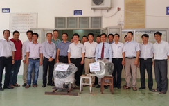 Ford Việt Nam tặng động cơ ô tô cho Trường đại học GTVT