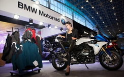 Các “chiến binh” BMW Motorrad “khuất phục” trước người đẹp Việt