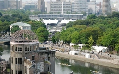 50.000 người tưởng niệm 71 năm Hiroshima bị ném bom nguyên tử