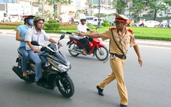 “Tôi dừng xe của anh chỉ để nhắc nhở...”