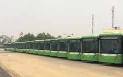 Buýt nhanh BRT có mặt tại Yên Nghĩa, chờ chạy thử