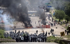 Biểu tình đòi cải cách giáo dục ở Mexico, gần 60 người thương vong