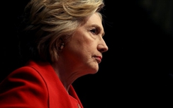 Bà Hillary Clinton "mừng hụt" vì tưởng thoát bê bối email?