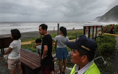 Đài Loan, Trung Quốc kề cận nguy hiểm vì siêu bão Nepartak